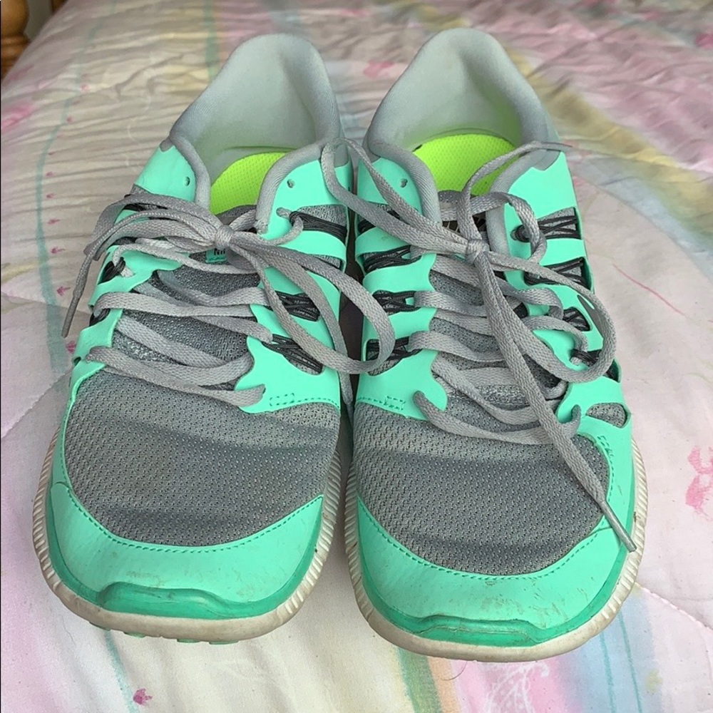 Nike Women’s Free Run Mint Green/Grey